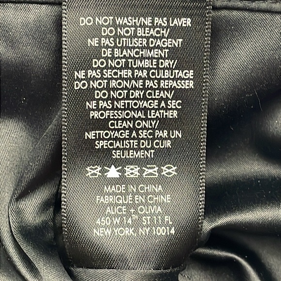 Alice + Olivia Conry Lamb Leather Cuffed Pleated Shorts High Rise Black - Picture 9 of 15